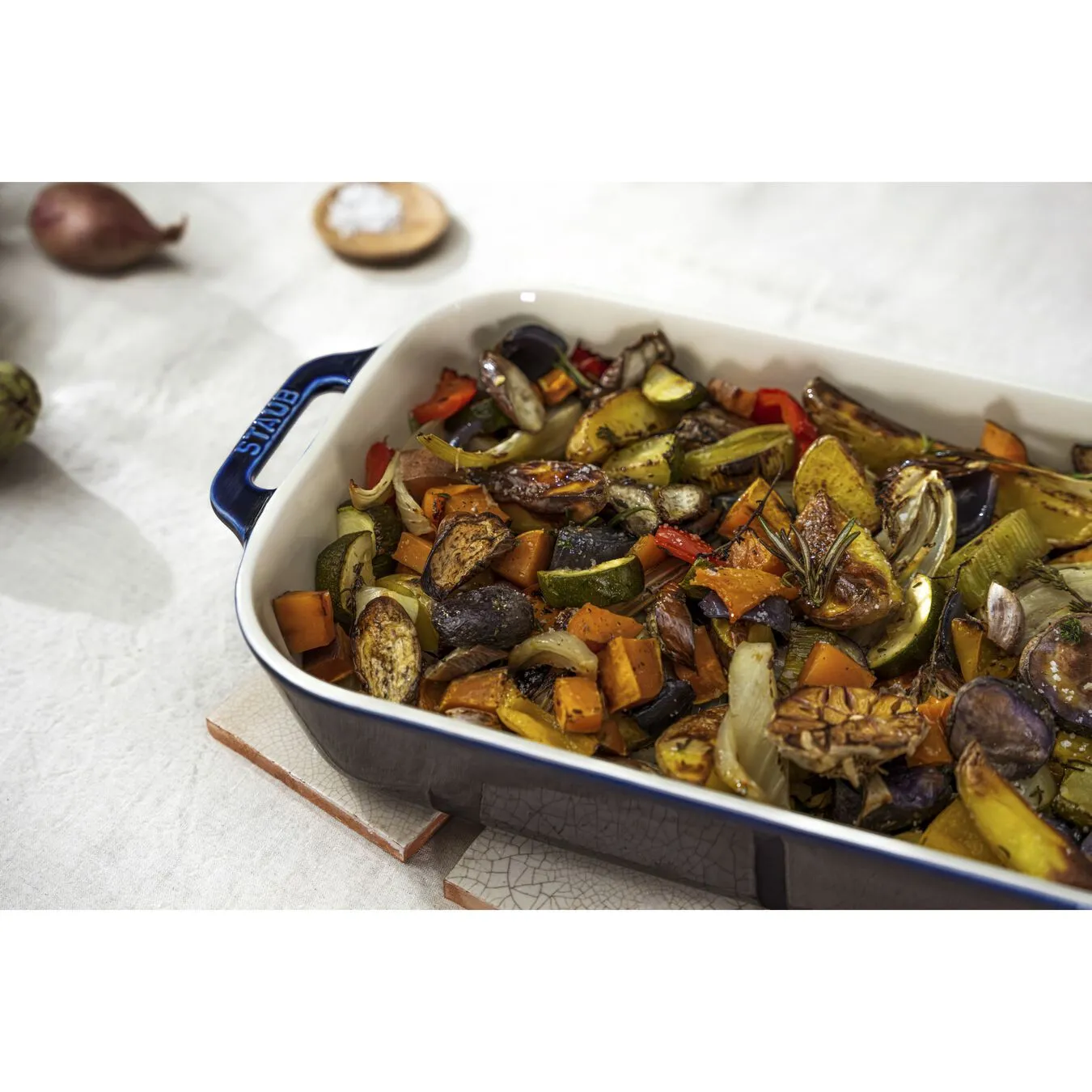 Staub Auflaufform 34 Cm X 24 Cm, Keramik 4 Staub Auflaufform 34 Cm X 24 Cm, Keramik – Bild 4